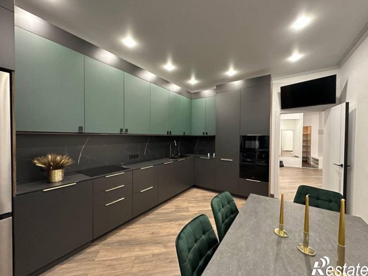 3-комн квартира ул Профессора Севастьянова, 24,  д. 24