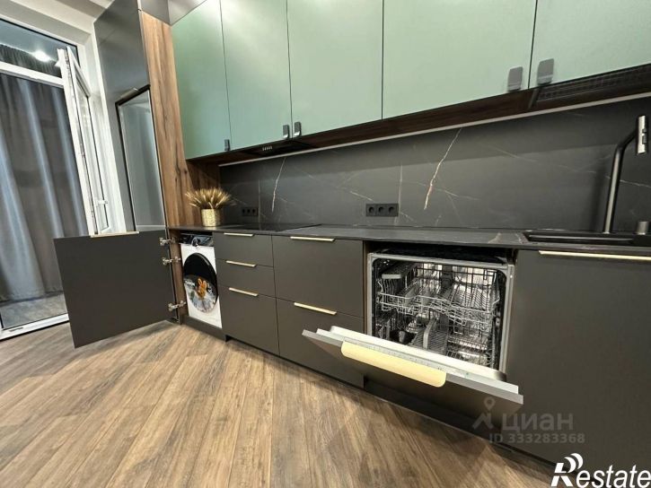 3-комн квартира ул Профессора Севастьянова, 24,  д. 24