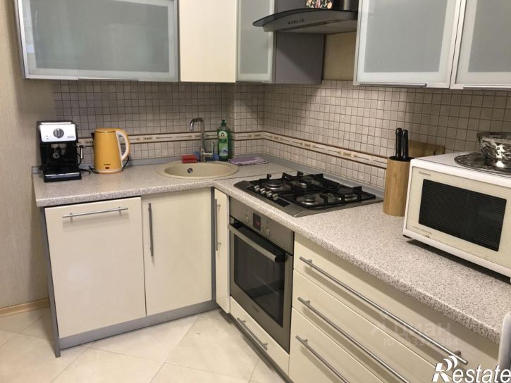 3-комн квартира ул Генерал-лейтенанта Озерова, 49А,  д. 49А