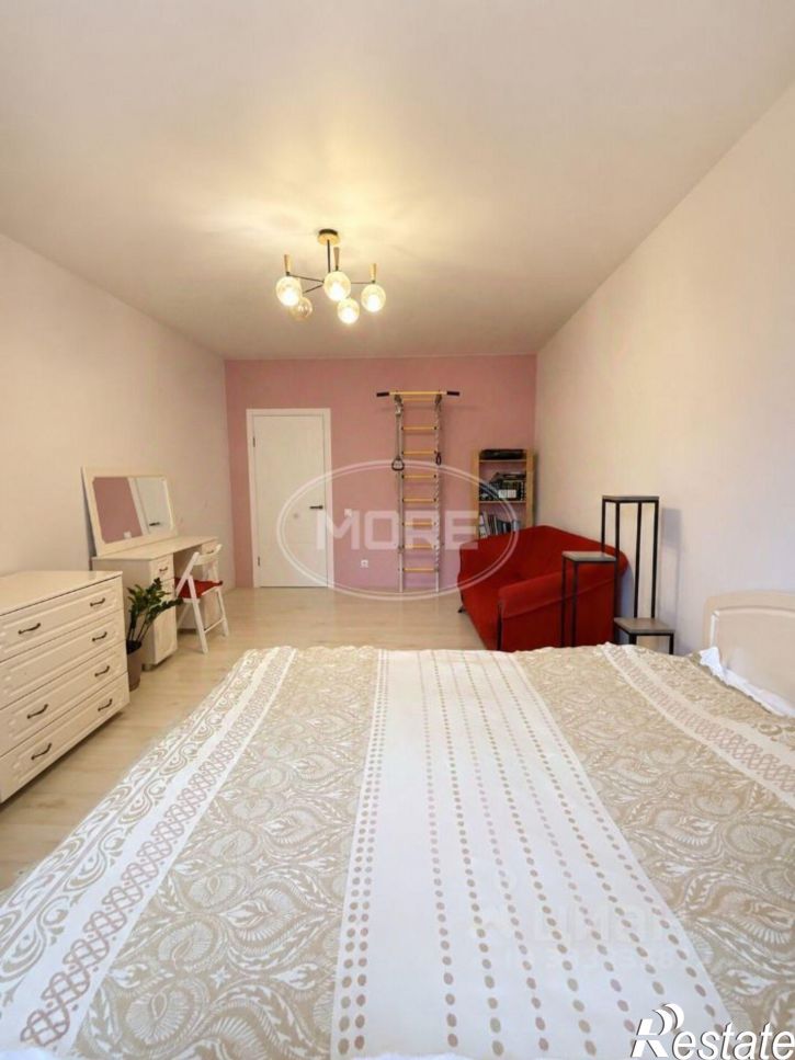 2-комн квартира Калининград, улица Генерала Раевского, 4