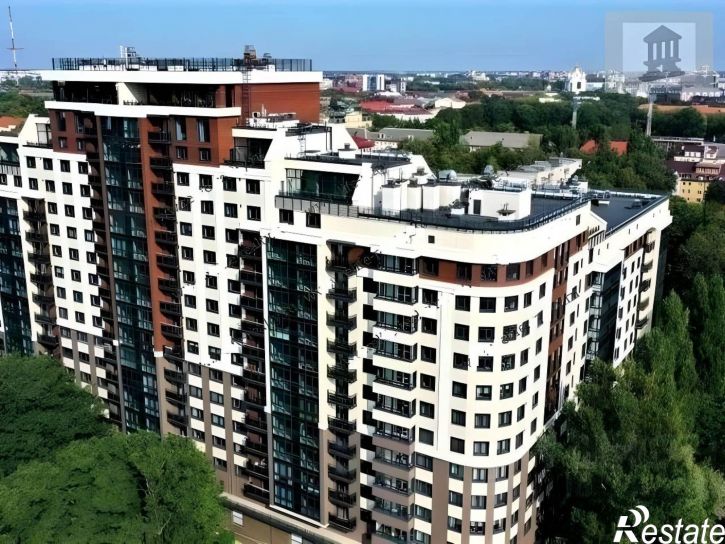 2-комн квартира Россия, Сержанта Колоскова ул, 8