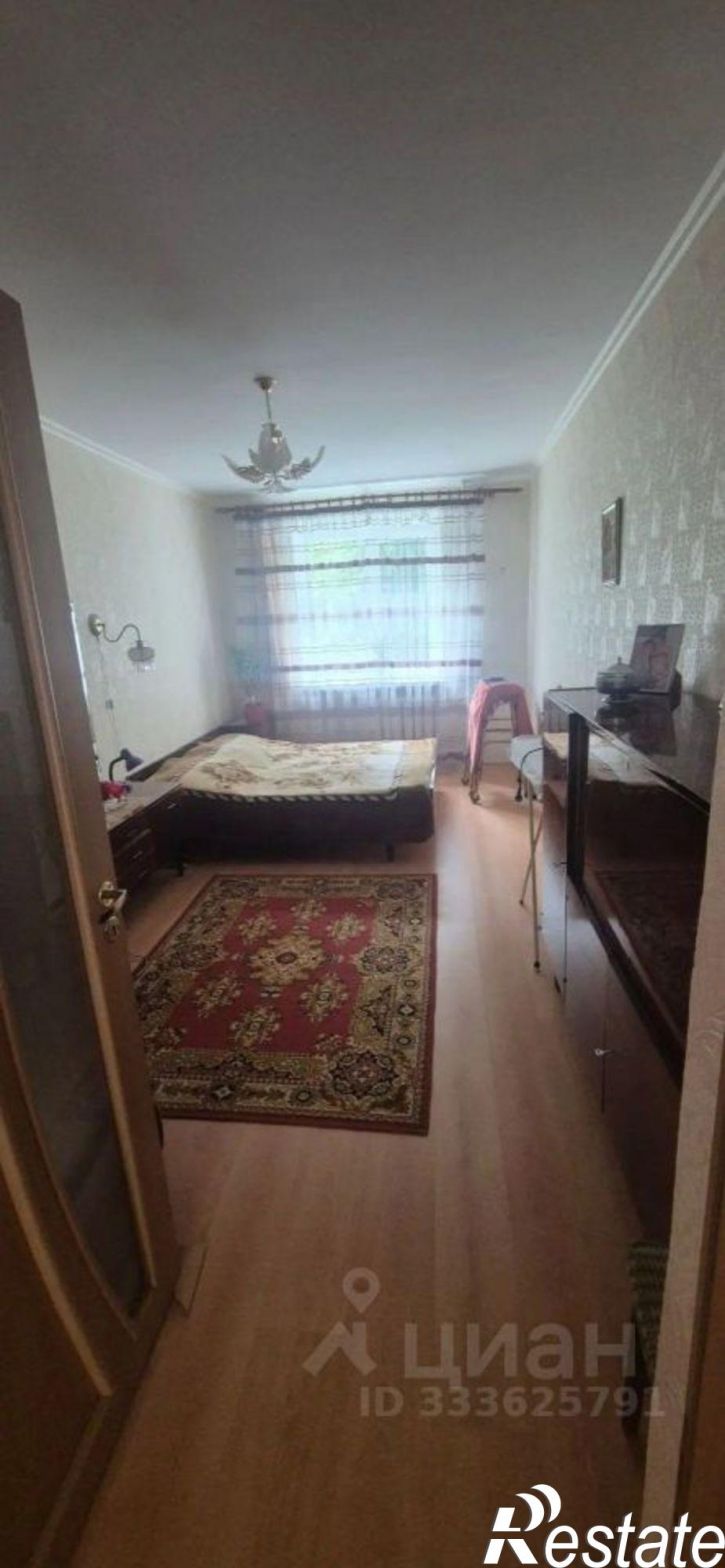 3-комн квартира улица Маршала Борзова, 72,  д. 72