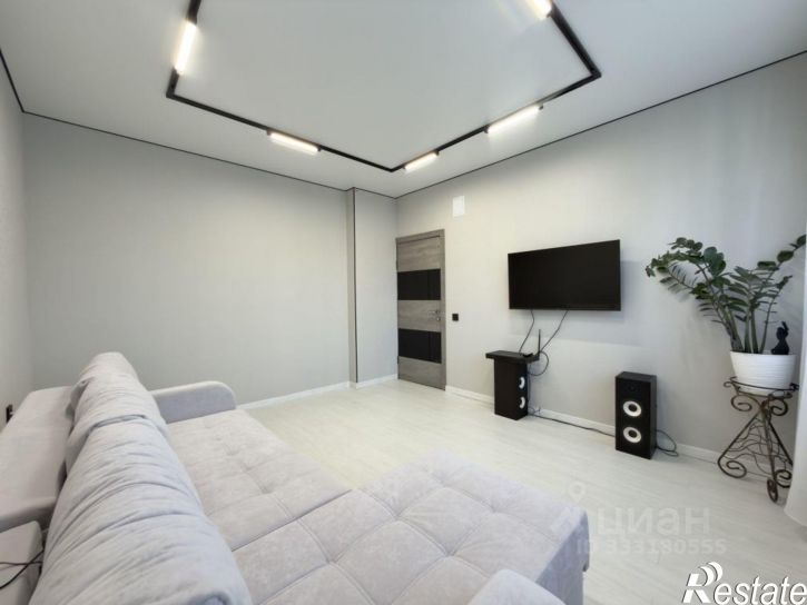 3-комн квартира проспект Калинина, 49,  д. 49