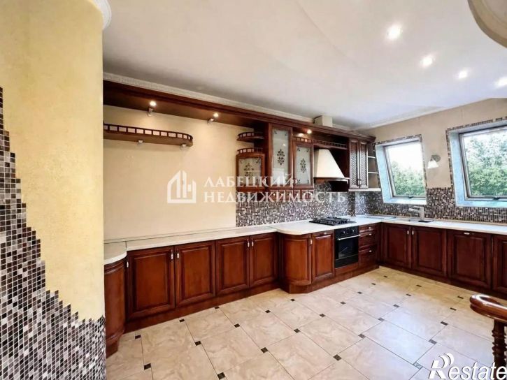 3-комн квартира улица Шиллера, 22,  д. 22