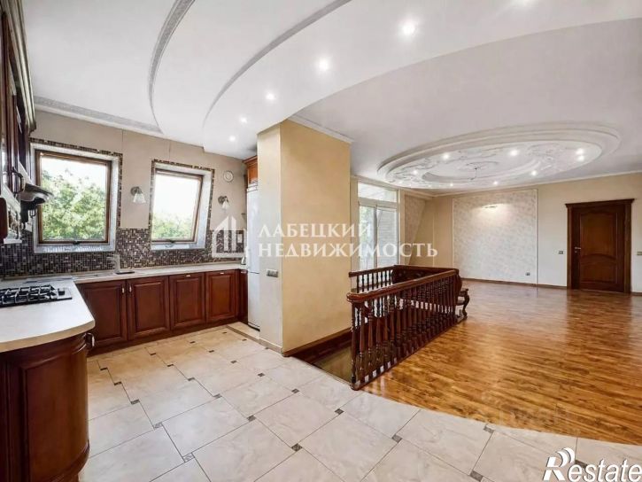 3-комн квартира улица Шиллера, 22,  д. 22