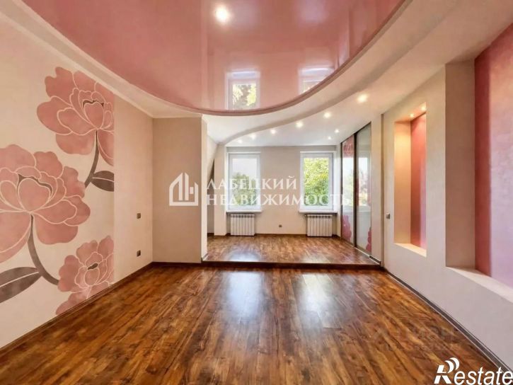 3-комн квартира улица Шиллера, 22,  д. 22