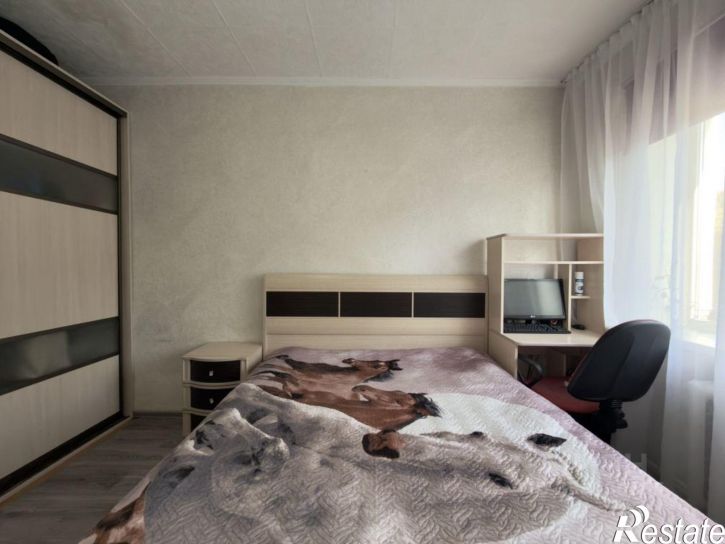 3-комн квартира проспект Калинина, 49,  д. 49