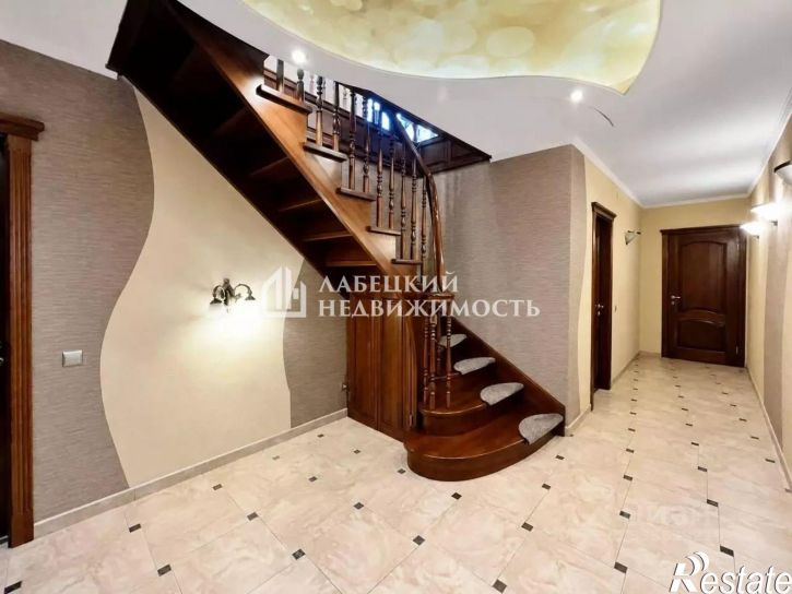 3-комн квартира улица Шиллера, 22,  д. 22