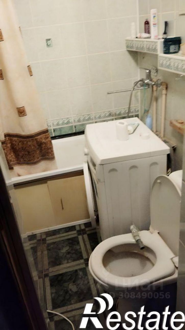 2-комн квартира улица Космонавта Леонова, 58,  д. 58