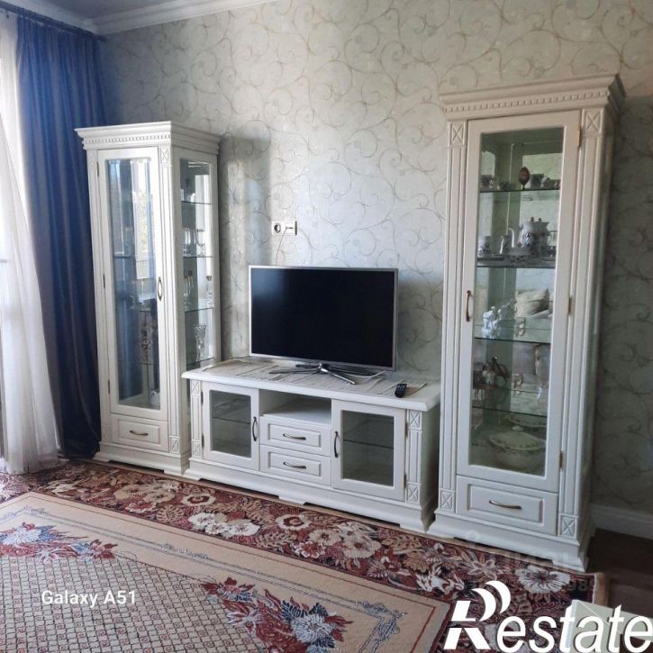 2-комн квартира улица Куйбышева, 100,  д. 100