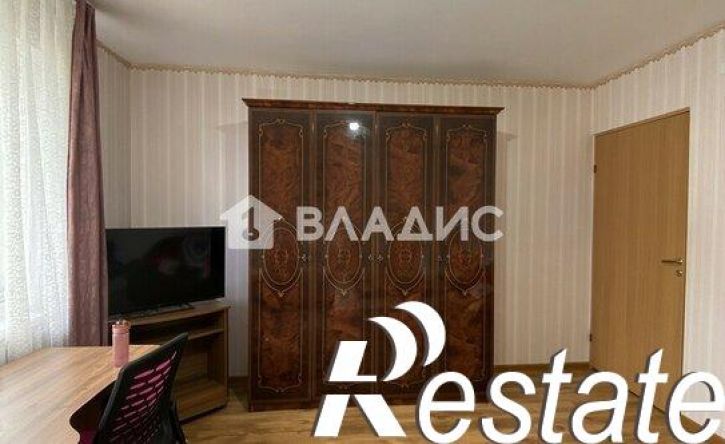 2-комн квартира Осенняя улица, 18,  д. 18