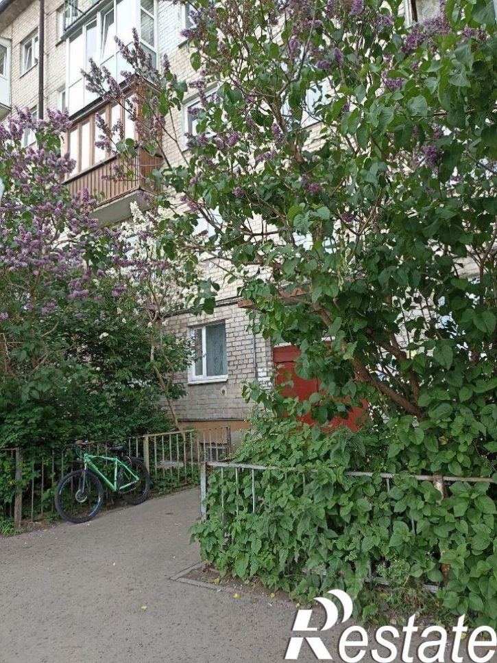2-комн квартира улица Маршала Борзова, 61-65,  д. 61-65