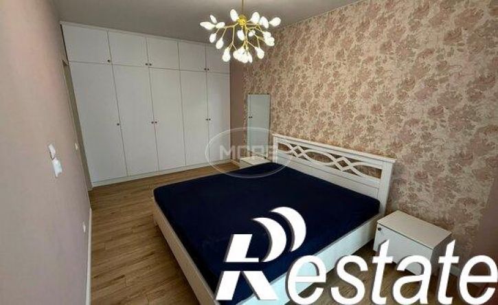 2-комн квартира улица Маршала Жукова, 11,  д. 11