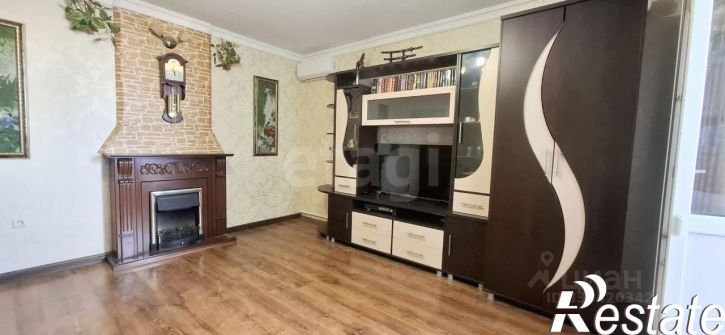 3-комн квартира улица Гайдара, 96,  д. 96