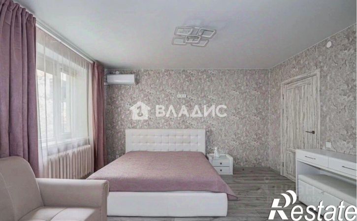 3-комн квартира улица Космонавта Леонова, 81,  д. 81