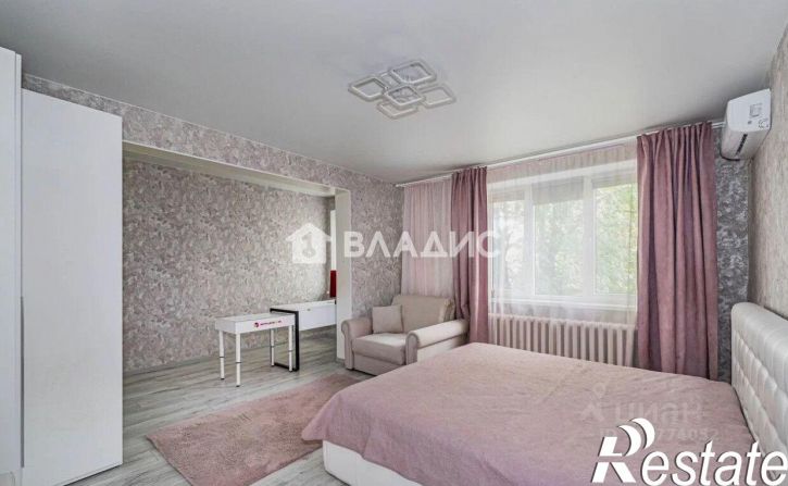 3-комн квартира улица Космонавта Леонова, 81,  д. 81