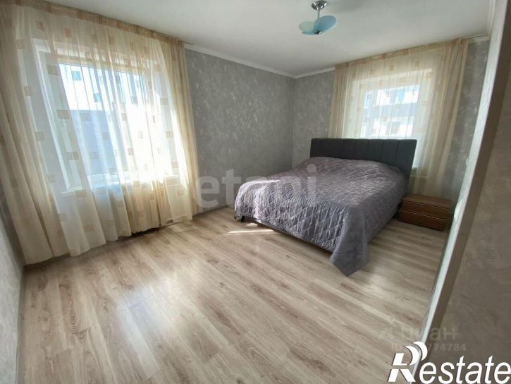 4-комн квартира Московский проспект, 84,  д. 84