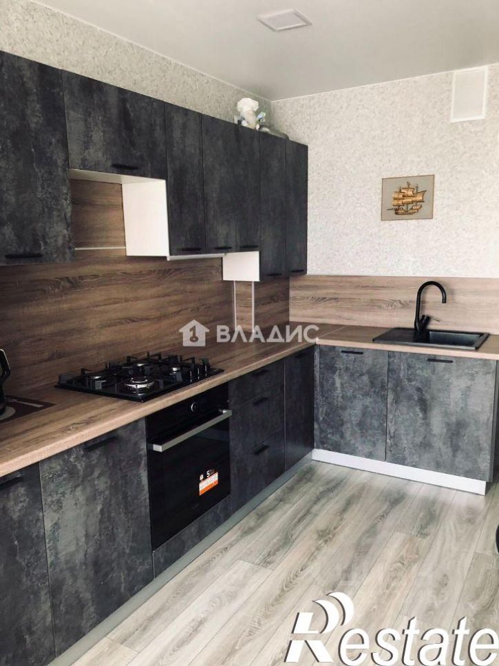2-комн квартира улица Левитана, 65 к1,  д. 65 к1