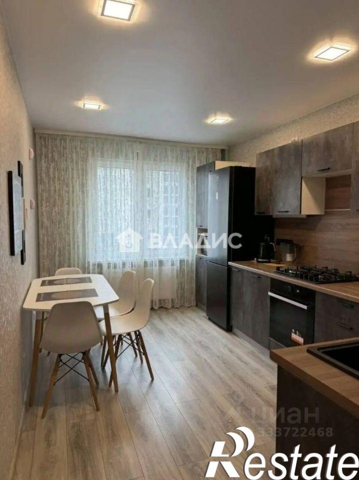 2-комн квартира улица Левитана, 65 к1,  д. 65 к1