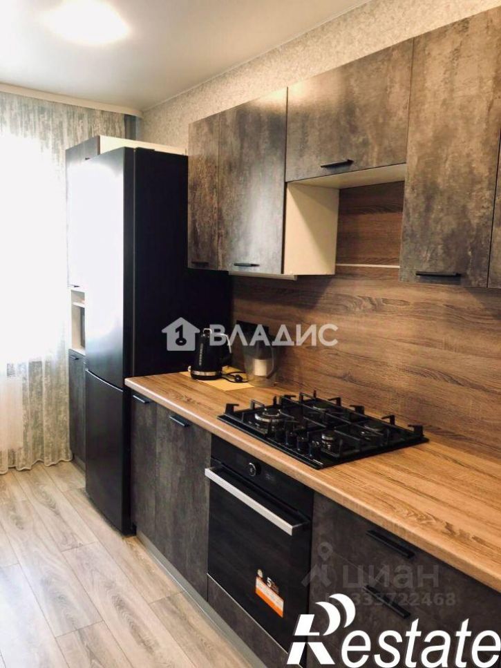 2-комн квартира улица Левитана, 65 к1,  д. 65 к1
