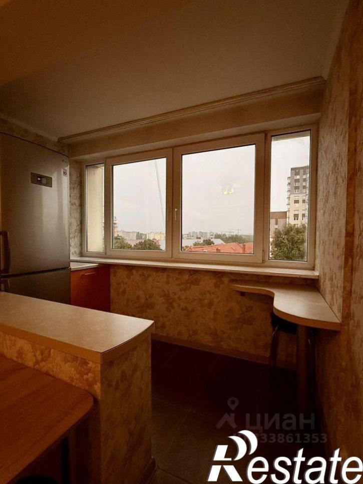 2-комн квартира улица Космонавта Леонова, 74,  д. 74