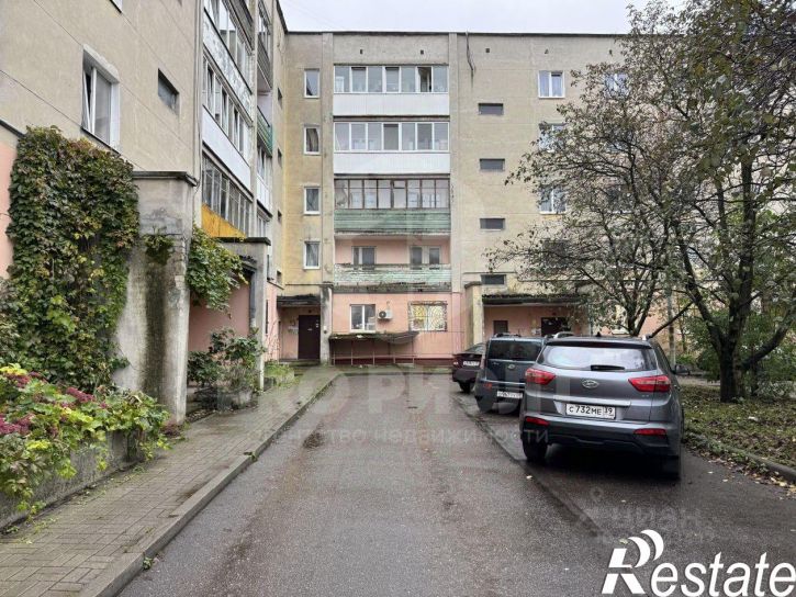 4-комн квартира улица Космонавта Леонова, 13А,  д. 13А