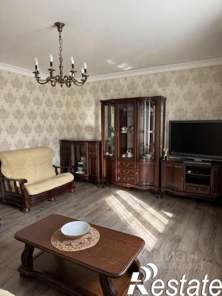 4-комн квартира улица Белинского, 39,  д. 39
