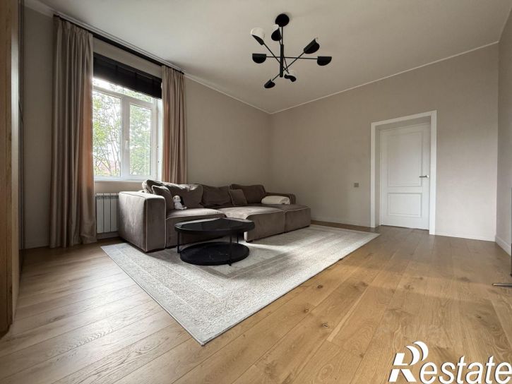 3-комн квартира Гостиная улица, 28А,  д. 28А