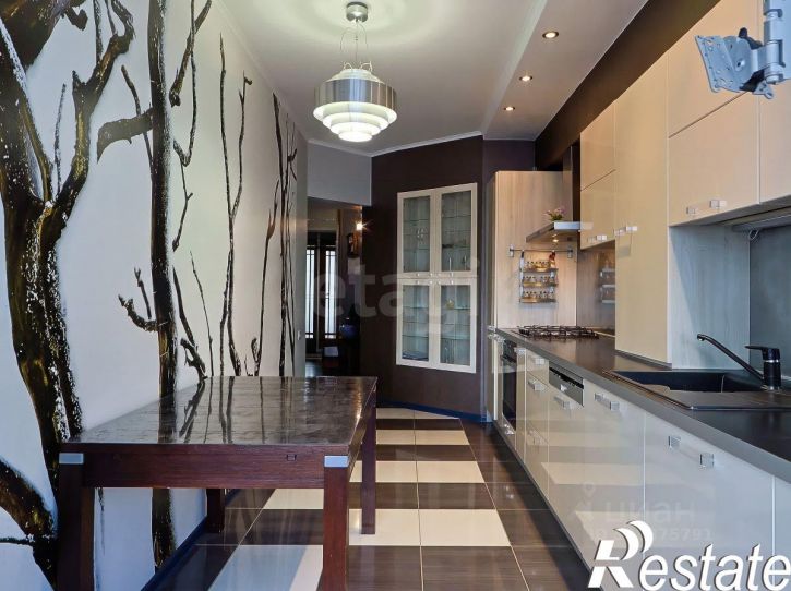 3-комн квартира улица Куйбышева, 100,  д. 100
