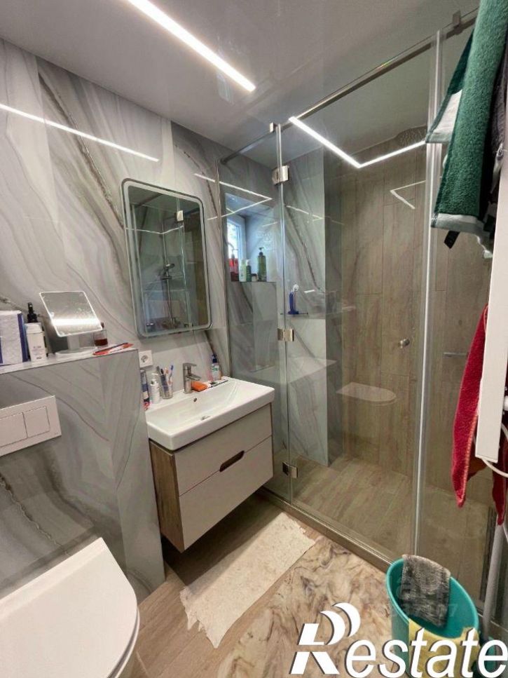 2-комн квартира улица Клавы Назаровой, 51,  д. 51