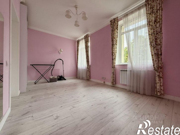 3-комн квартира Гостиная улица, 28А,  д. 28А
