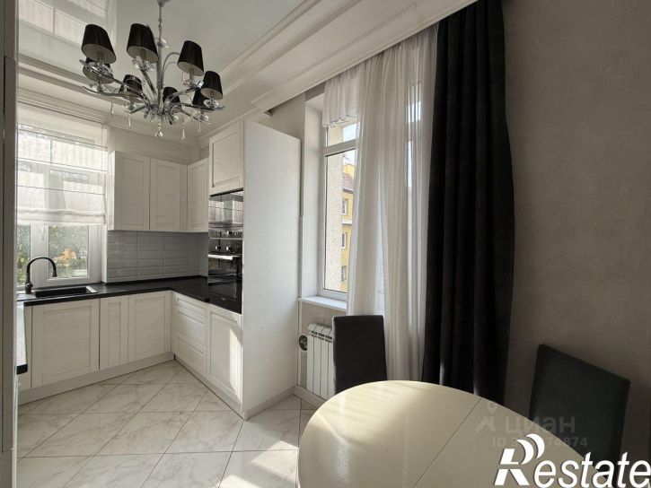 3-комн квартира Гостиная улица, 28А,  д. 28А