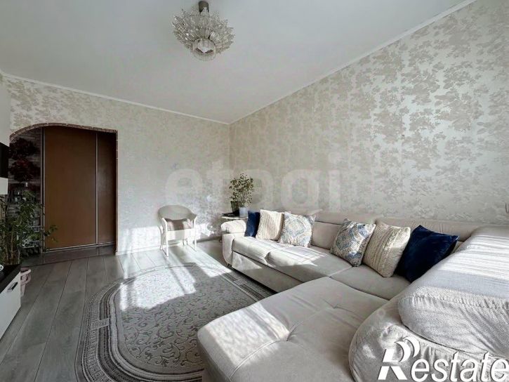 3-комн квартира улица Полковника Ефремова, 12,  д. 12