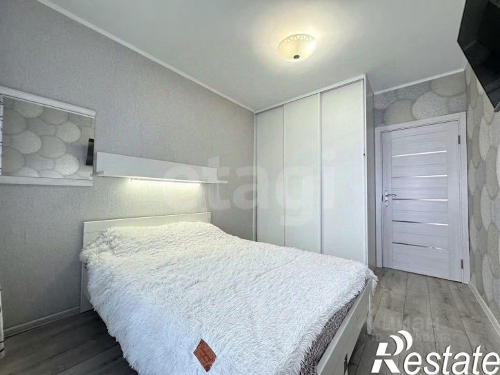 3-комн квартира улица Полковника Ефремова, 12,  д. 12