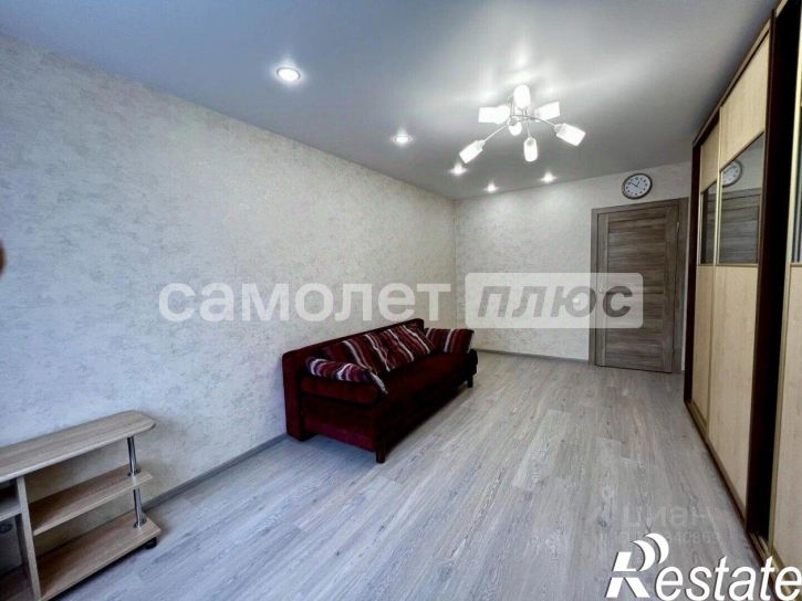 2-комн квартира Осенняя улица, 10,  д. 10
