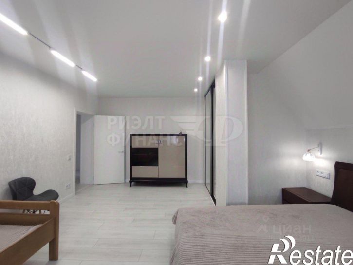 3-комн квартира улица Старшины Дадаева, 21,  д. 21