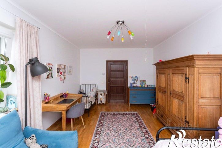 2-комн квартира улица Сержанта Мишина, 22Б,  д. 22Б