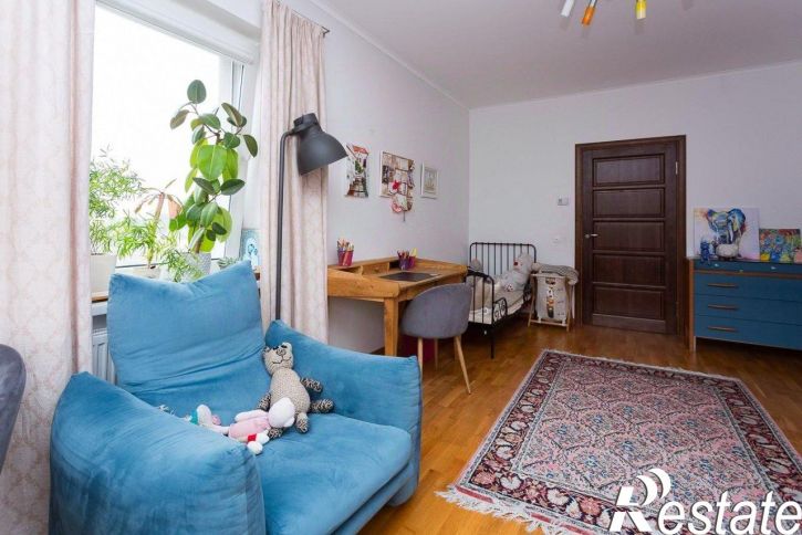 2-комн квартира улица Сержанта Мишина, 22Б,  д. 22Б