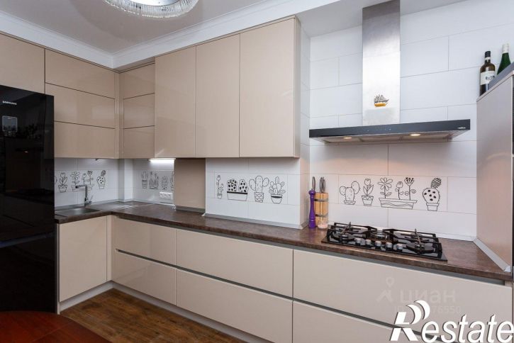 2-комн квартира улица Сержанта Мишина, 22Б,  д. 22Б