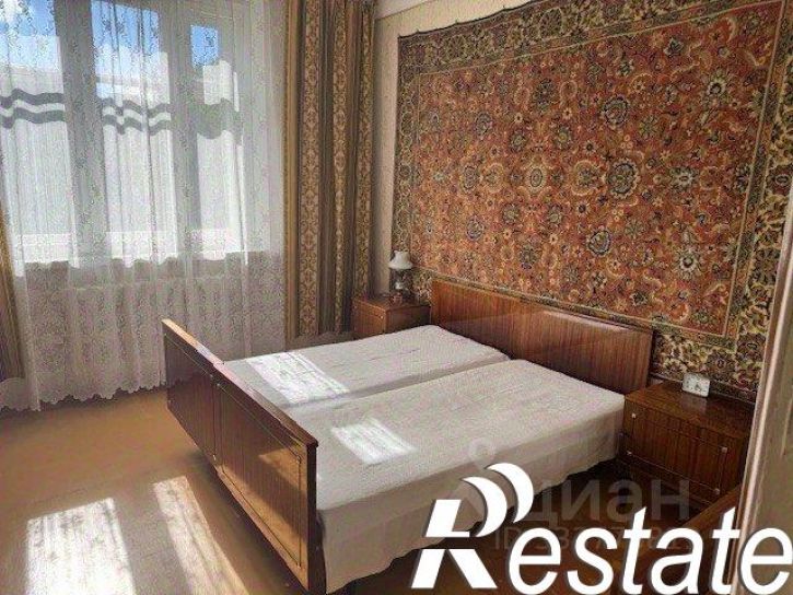 3-комн квартира улица Багратиона, 115,  д. 115