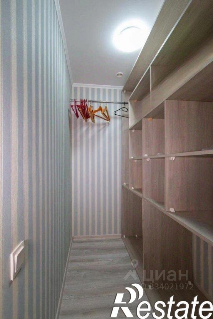 4-комн квартира улица 9-го Апреля, 50А,  д. 50А