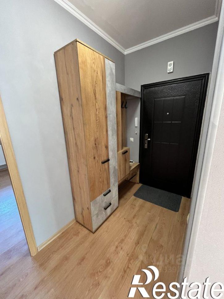 3-комн квартира улица Рихарда Зорге, 1,  д. 1