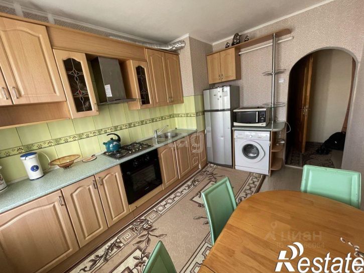 3-комн квартира улица Гайдара, 99,  д. 99