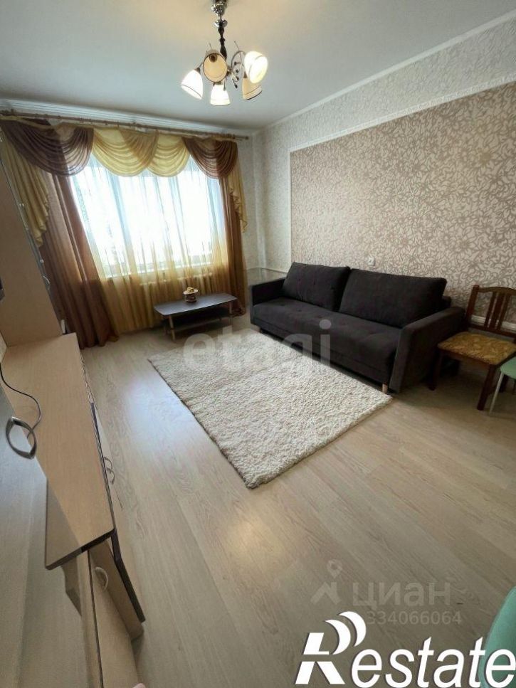 3-комн квартира улица Гайдара, 99,  д. 99