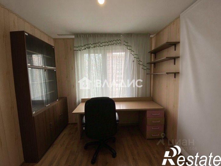 2-комн квартира Осенняя улица, 18,  д. 18
