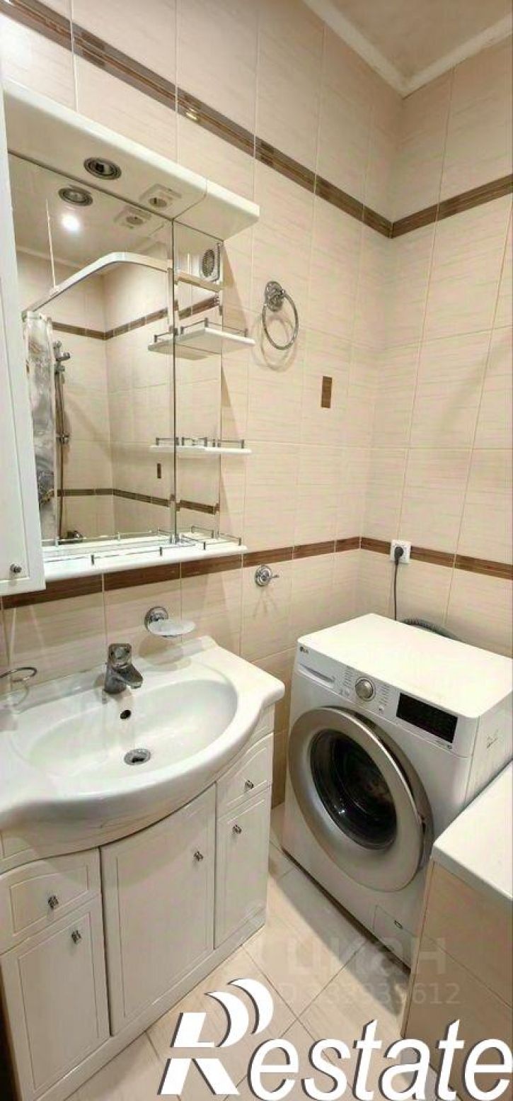 2-комн квартира улица Партизана Железняка, 11,  д. 11