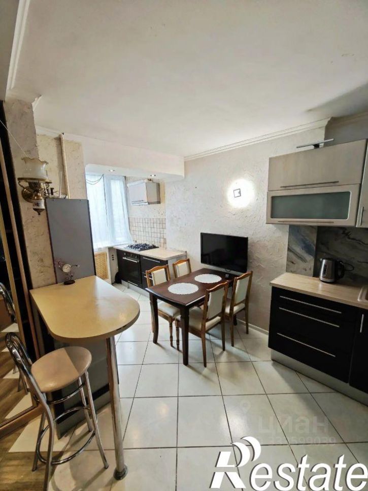 2-комн квартира улица Белинского, 38,  д. 38