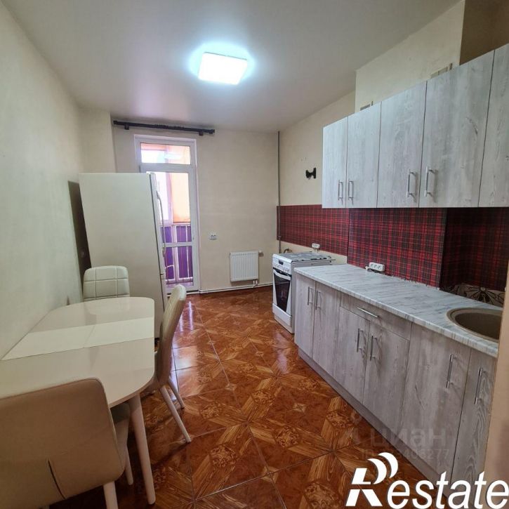 2-комн квартира улица Олега Кошевого, 15,  д. 15