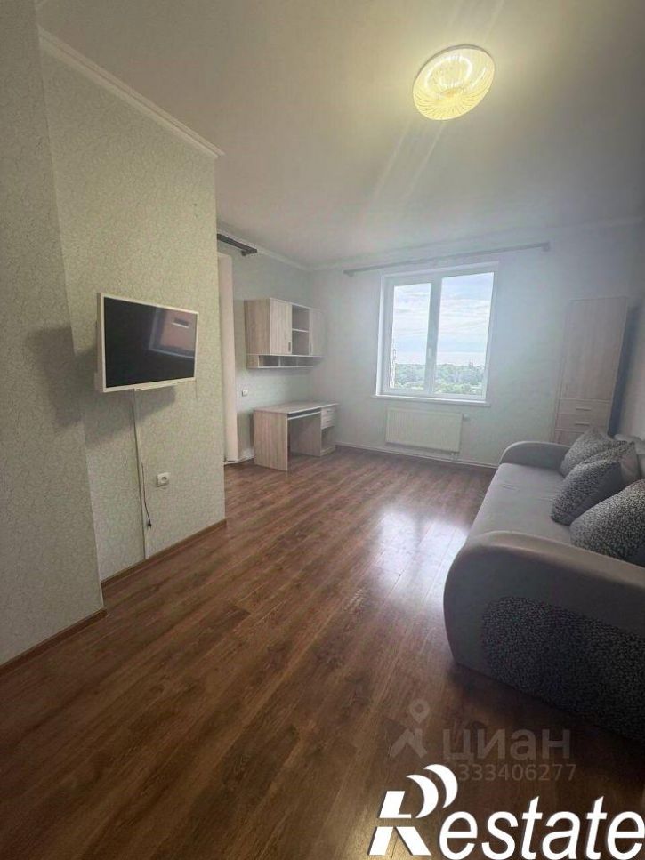 2-комн квартира улица Олега Кошевого, 15,  д. 15
