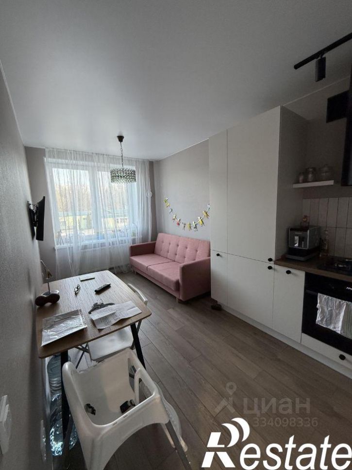 2-комн квартира улица Сержанта Мишина, 81 к1,  д. 81 к1